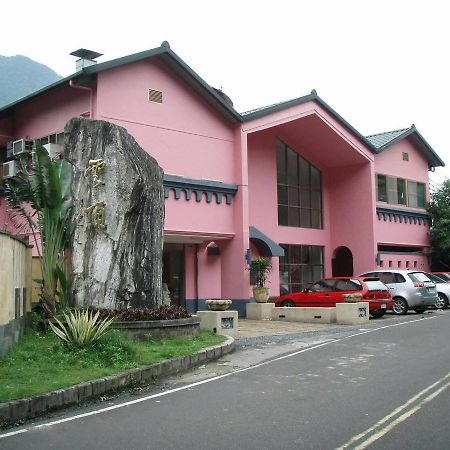 Cloud Garden Homestay Wulai Esterno foto